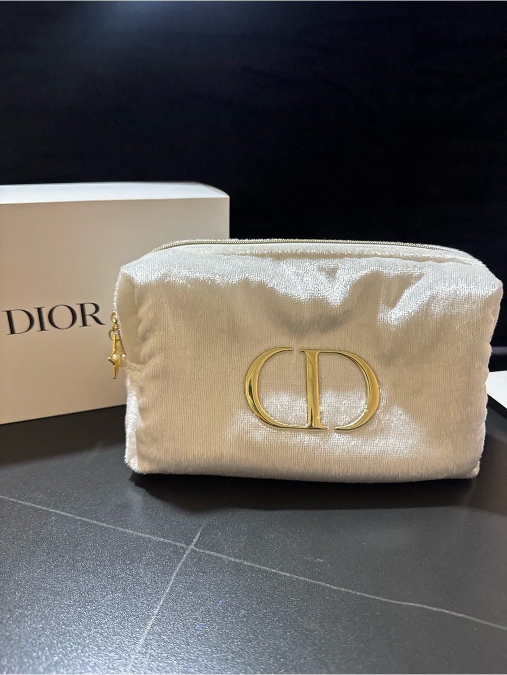 Dior White Velvet CD Logo Cosmetic Pouch - Picture 9 of 10